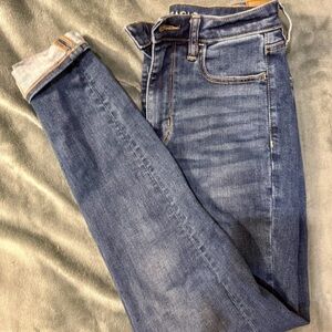 American eagle women’s skinny Jeans